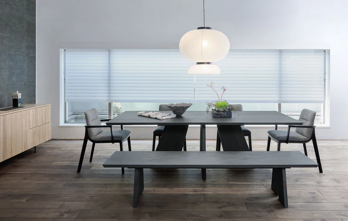 ハカマ ダイニング ソリッドテーブル 消炭