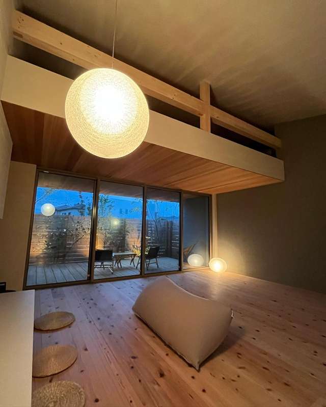 MAYUHANA(デザイン:伊東豊雄)|YAMAGIWA(ヤマギワ)