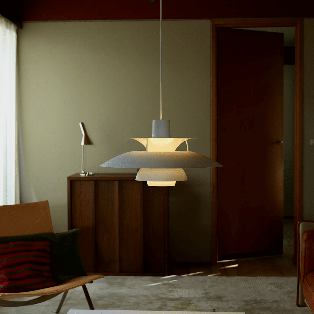 PH5（デザイン：ポール・ヘニングセン）｜Louis Poulsen